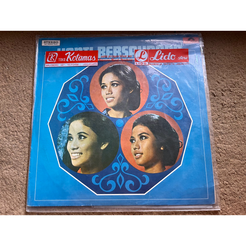 Piringan Hitam (Vinyl) Yanti bersaudara