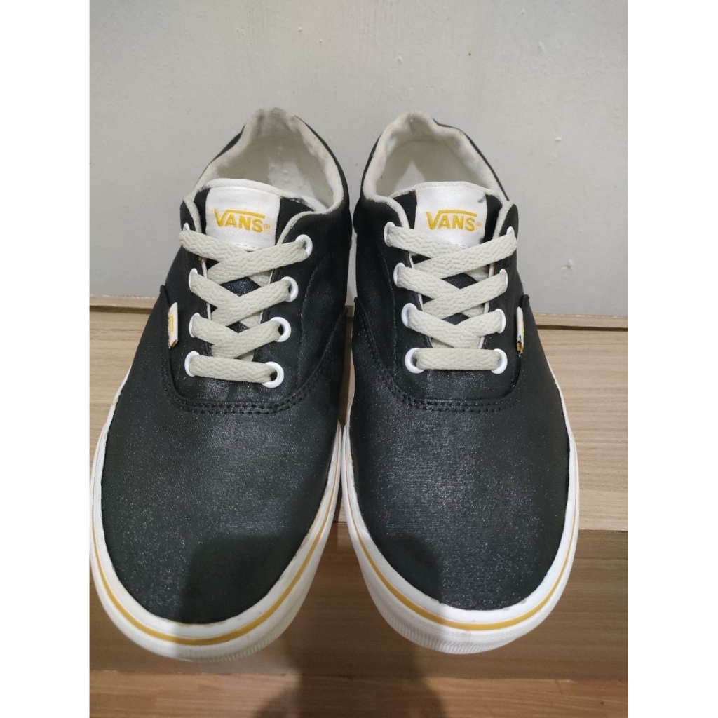 sepatu Vans original size 39