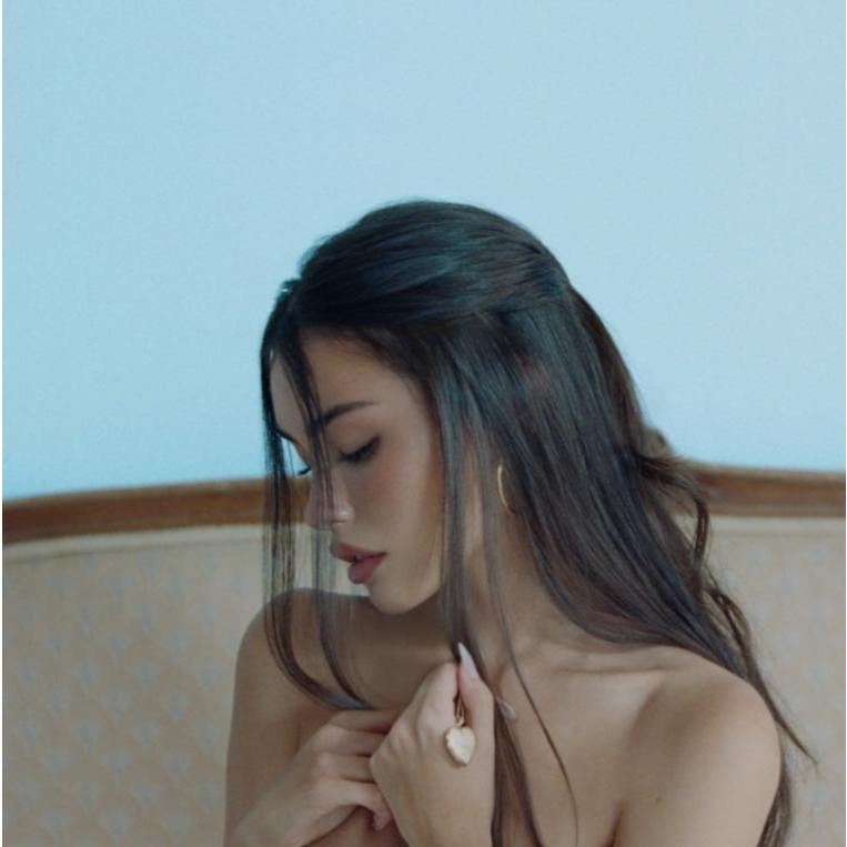 PIRINGAN HITAM / VINYL MADISON BEER - LOCKET (1LP,BLCK)