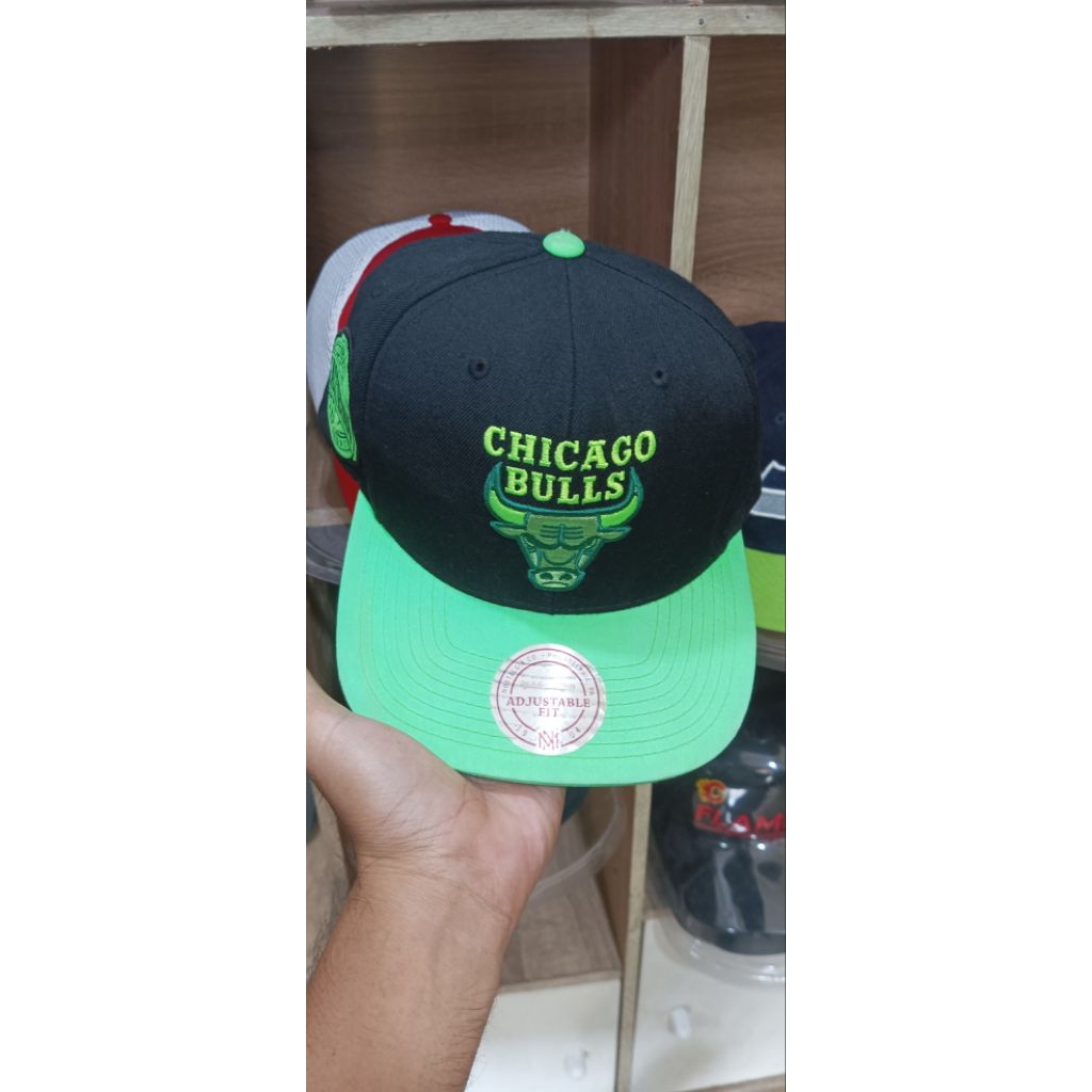 Chicago Bulls mitchel&Ness ori  hitam hijau neon