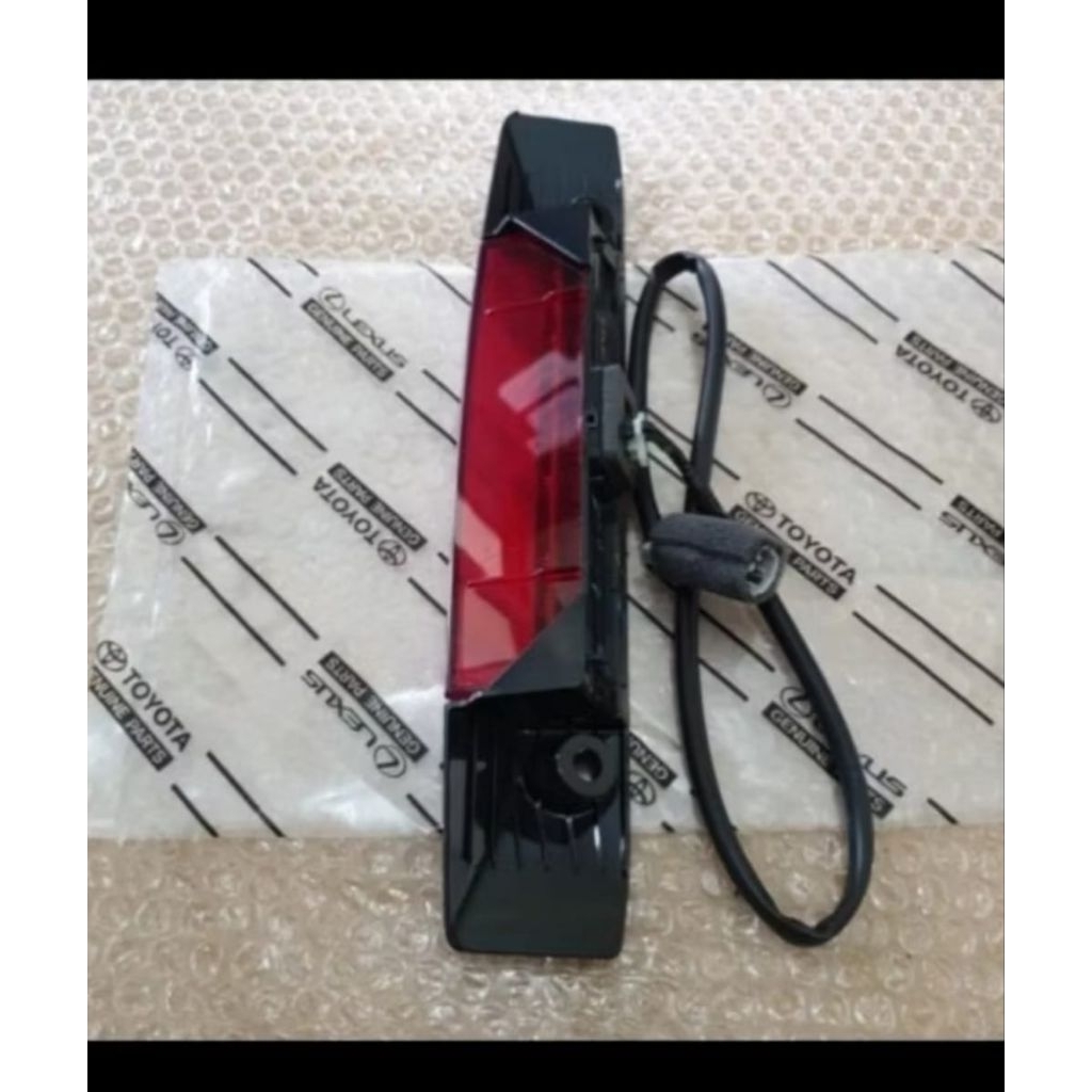 Lampu spoiler Ayla Agya Lampu bagasi atas Ayla Agya Original Product