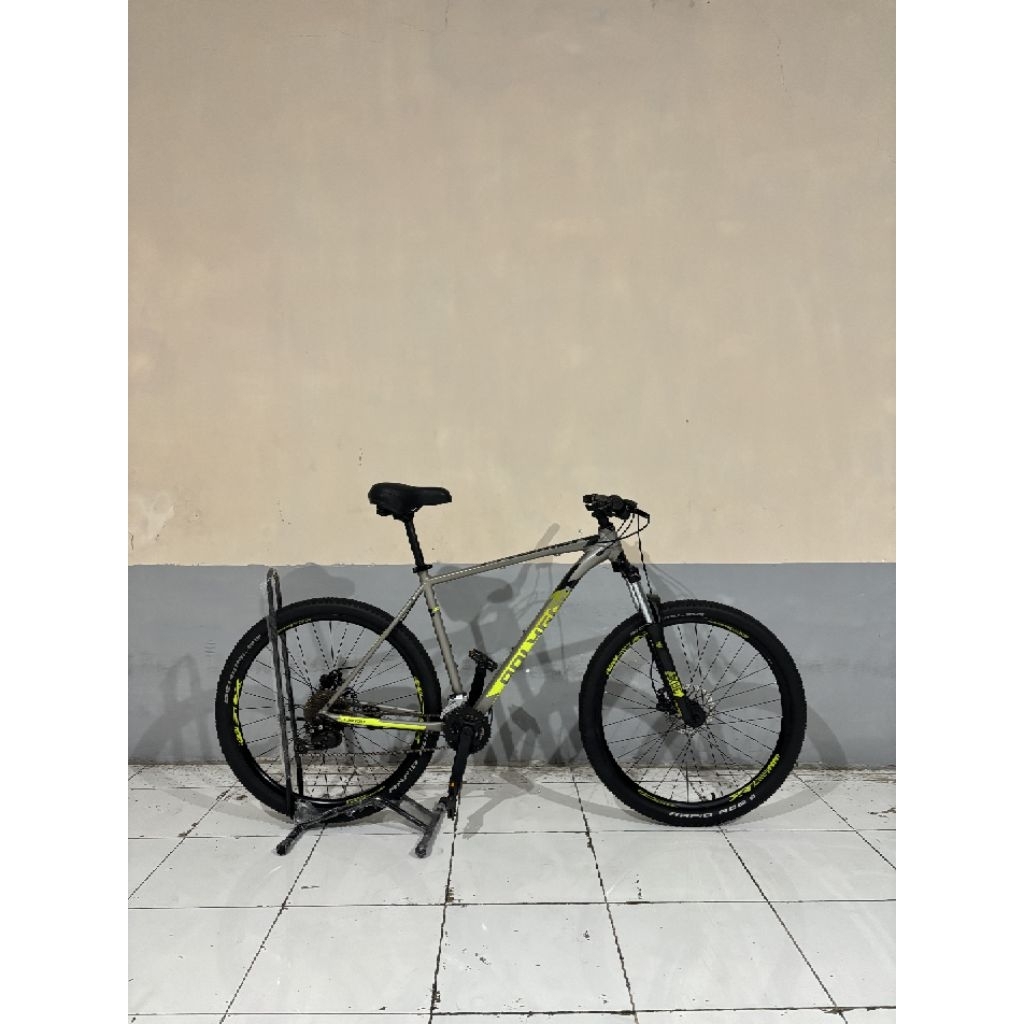 POLYGON PREMIER 5 TAHUN 2022