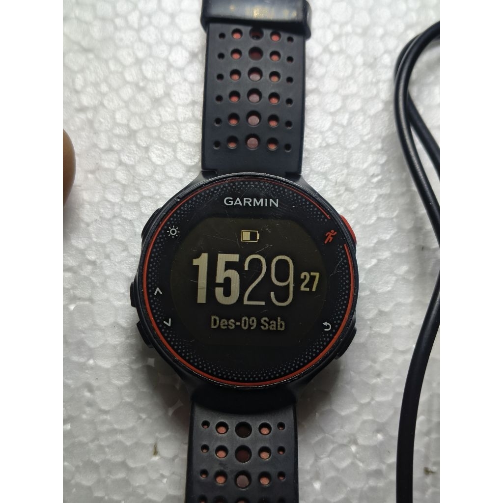 Garmin Forerunner 235