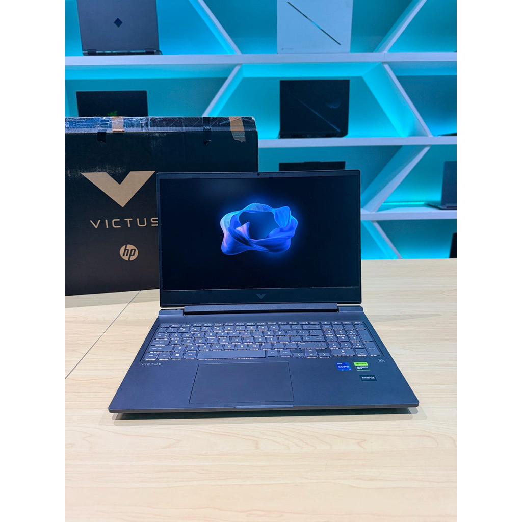 Laptop Gaming HP Victus 16-R0017TX - i7 13700HX RTX 4060