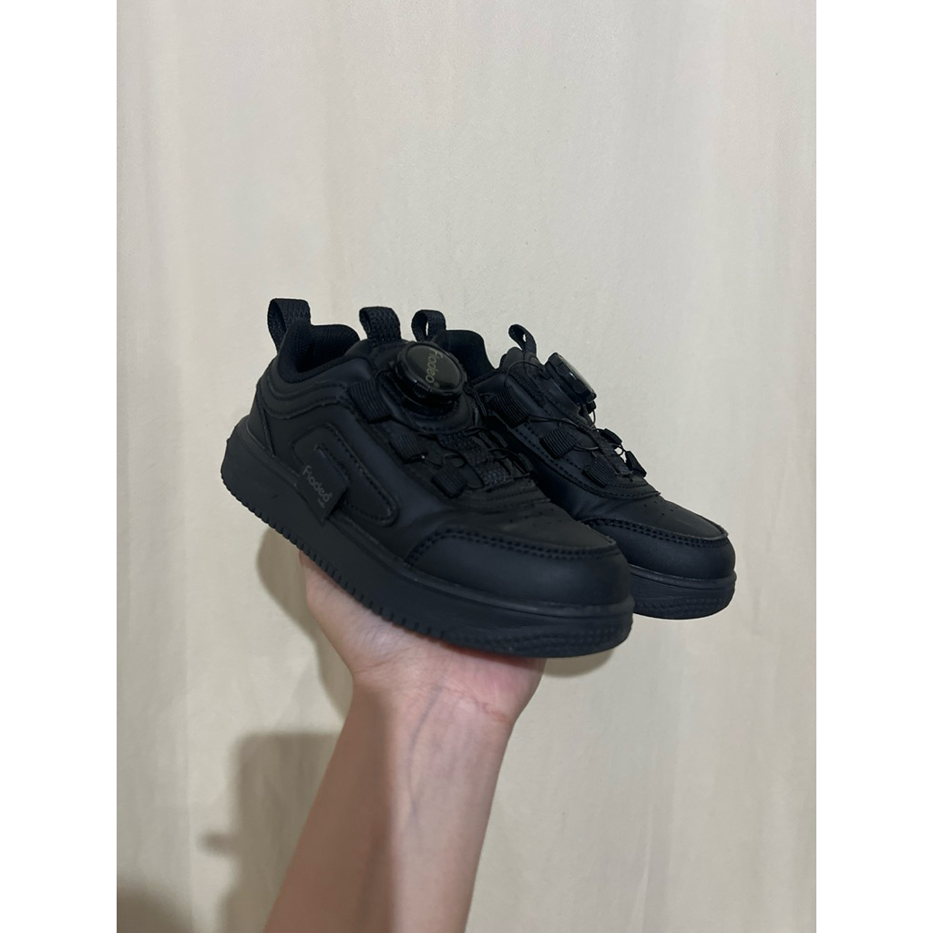 Sepatu Sneakers Anak Fladeo Hitam Size 26 Sepatu Sekolah Anak TK