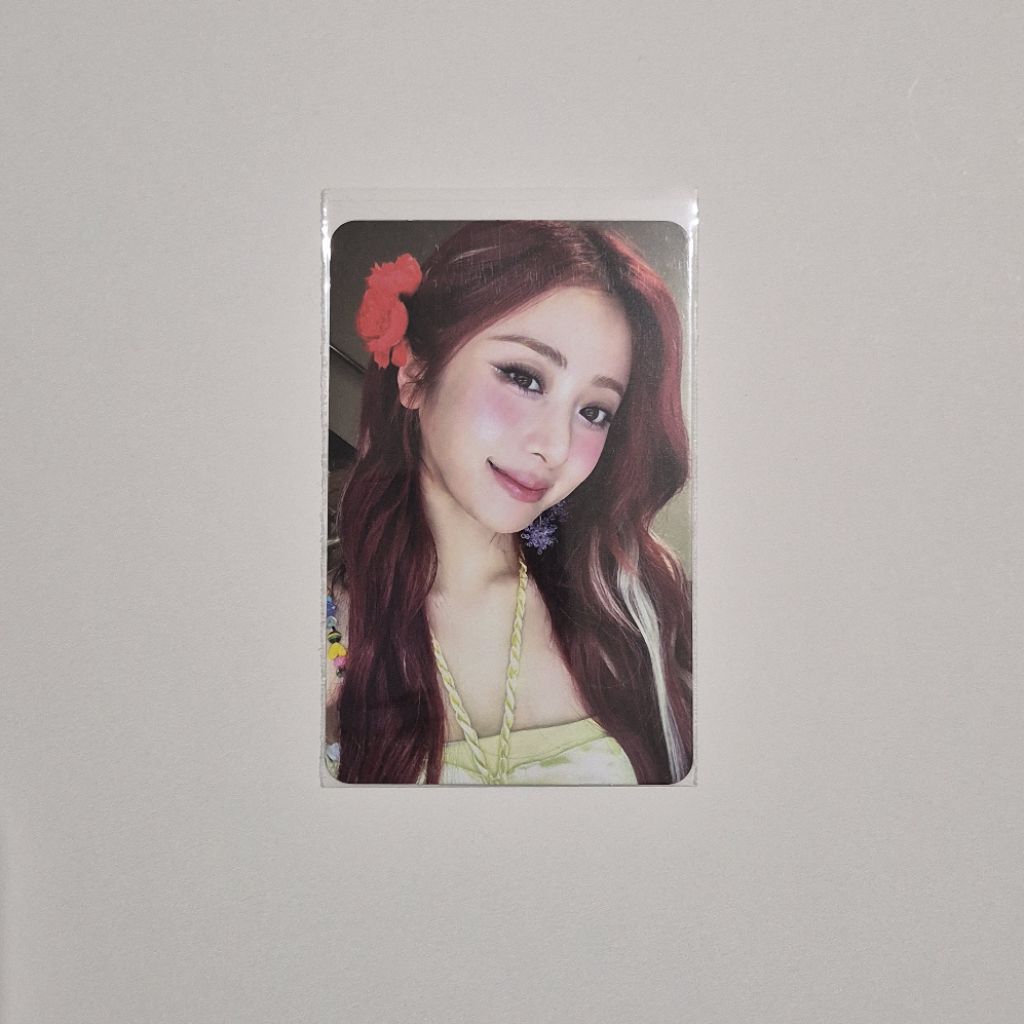 Yunjin Easy 3.0 Fansign Pob Le Sserafim Official Photocard
