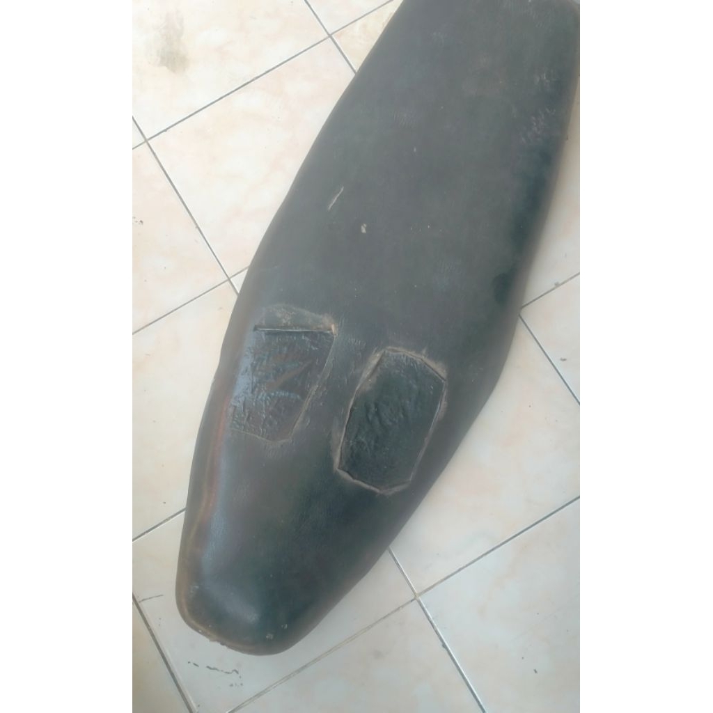 jok motor star minus kulit sadel robek