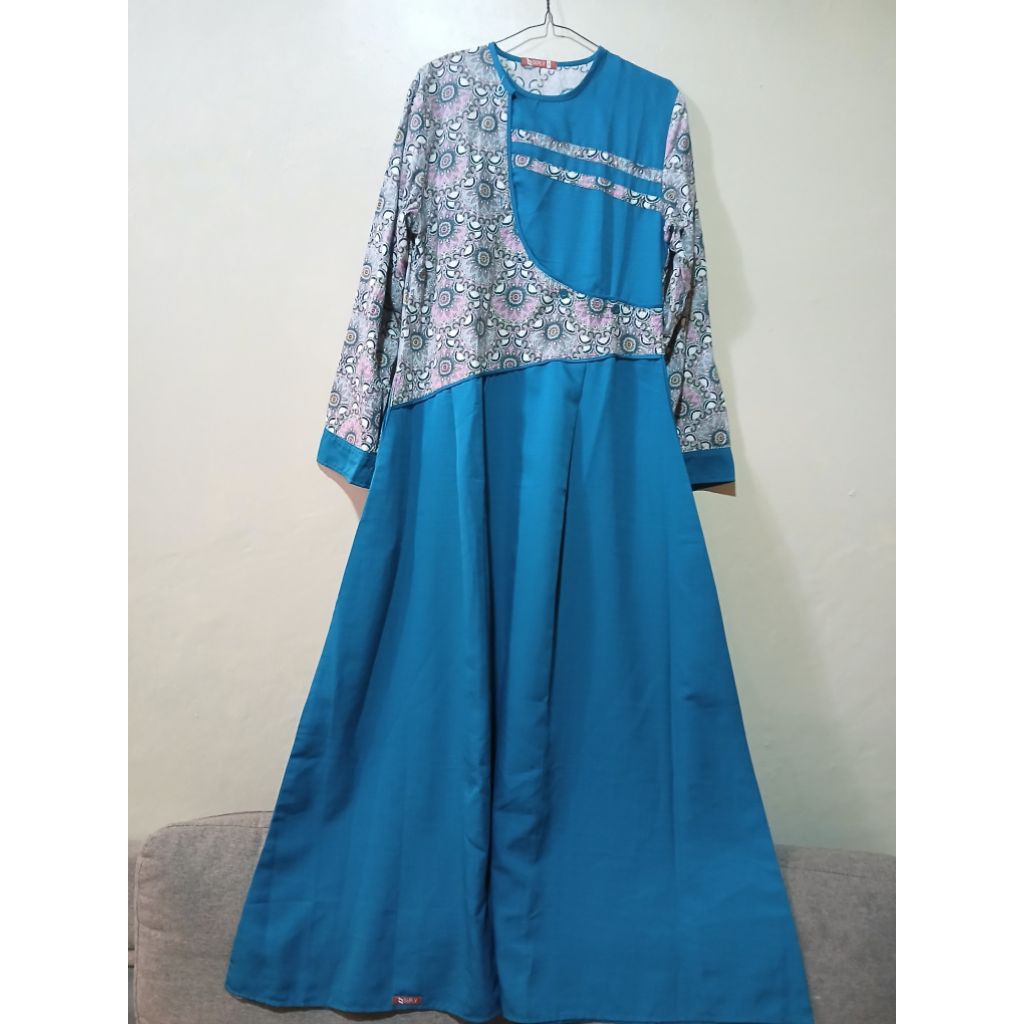 PRELOVED GAMIS SEPLY TOSCA BIRU MOTIF BATIK