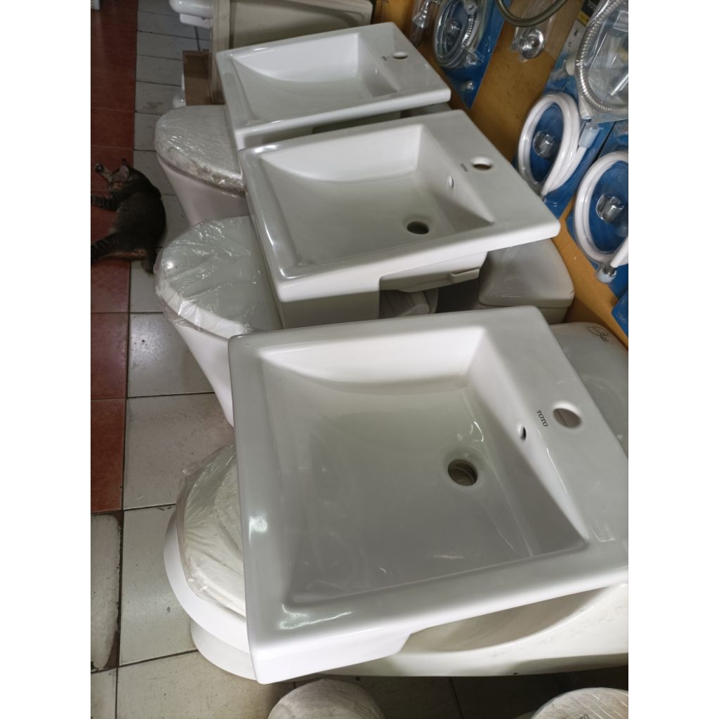 TOTO LW642CJ WASTAFEL KOTAK SETENGAH MEJA TOTO