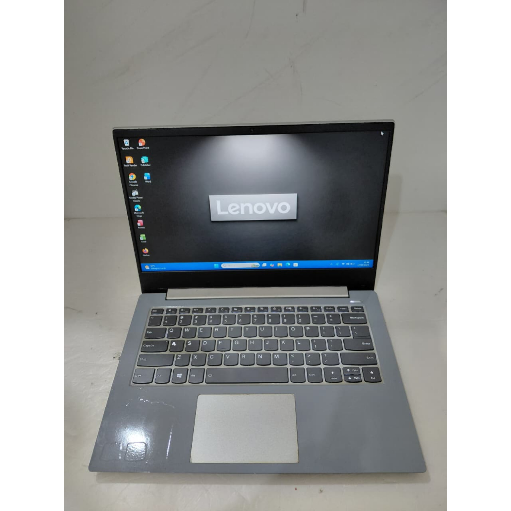 AMD RYZEN 5-3500U QuadCore Laptop Cocok Editing Tipis-tipis AMD Radeon Vega 8 2GB Keyboard Nyala Len