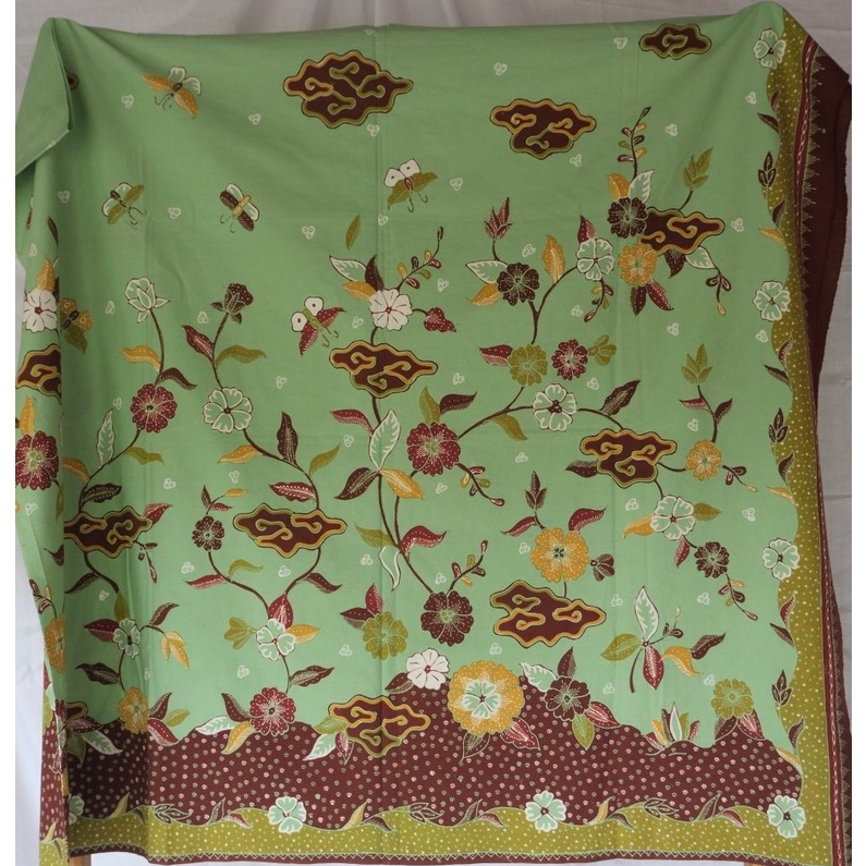 Kain Batik Tulis Klasik Cirebon - Motif Kembang Mego Warna Sage Green