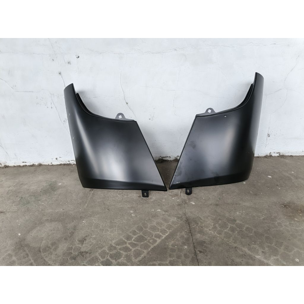 Pipi sudut Corner panel Canter plat besi