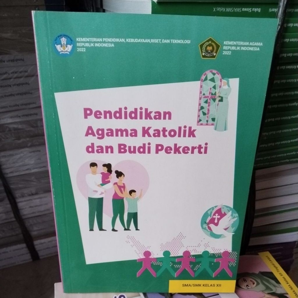 BUKU HET AGAMA KATOLIK KELAS 12 SMA / SMK