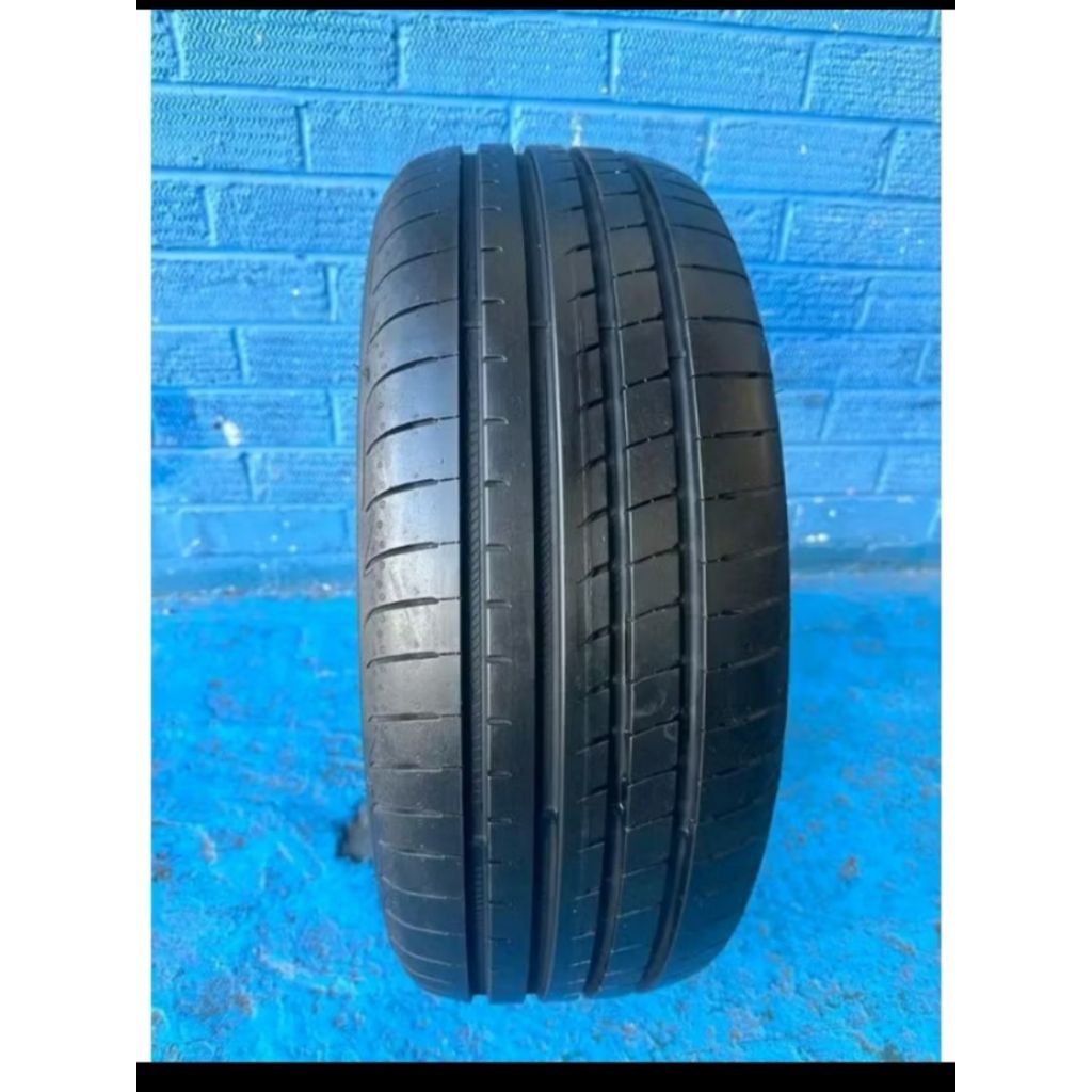 Ban mobil copotan ukuran 275/40 ring22
