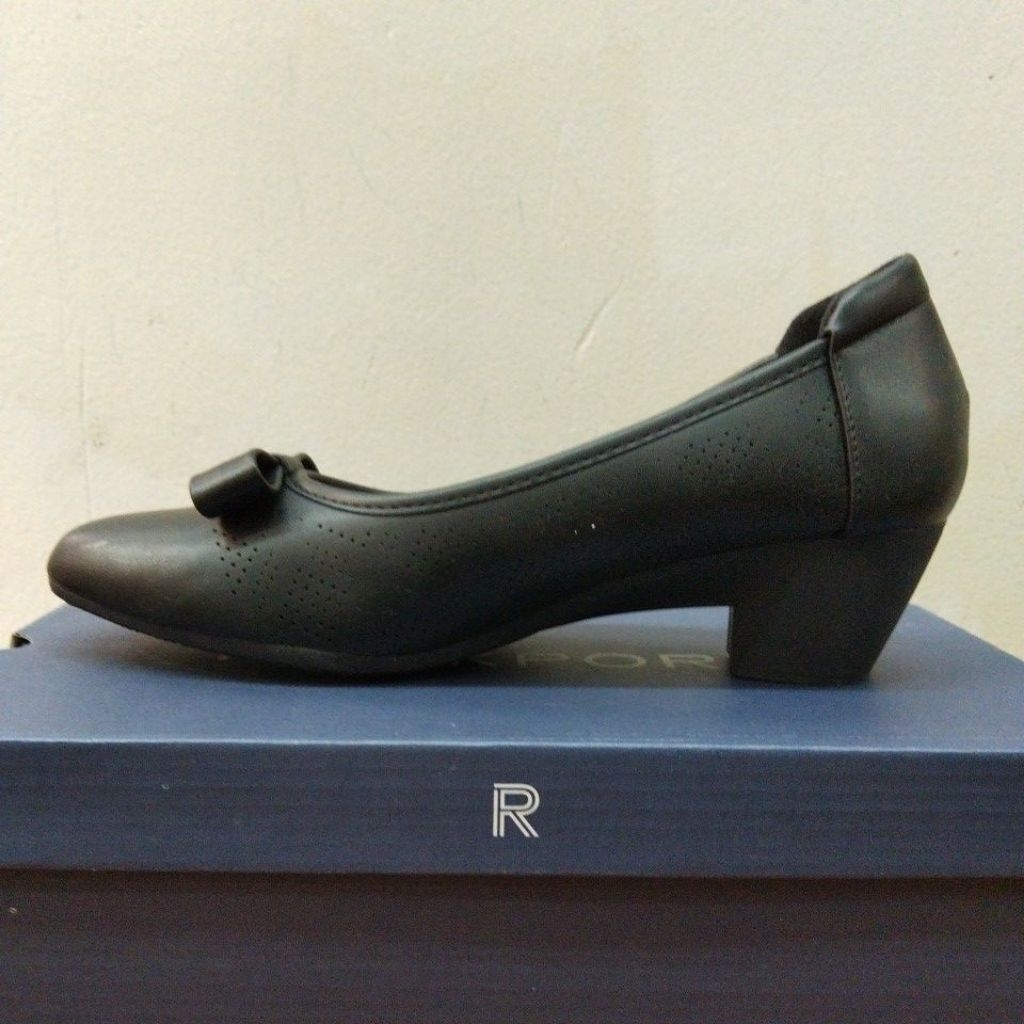 Sepatu kerja wanita Rockport Luby