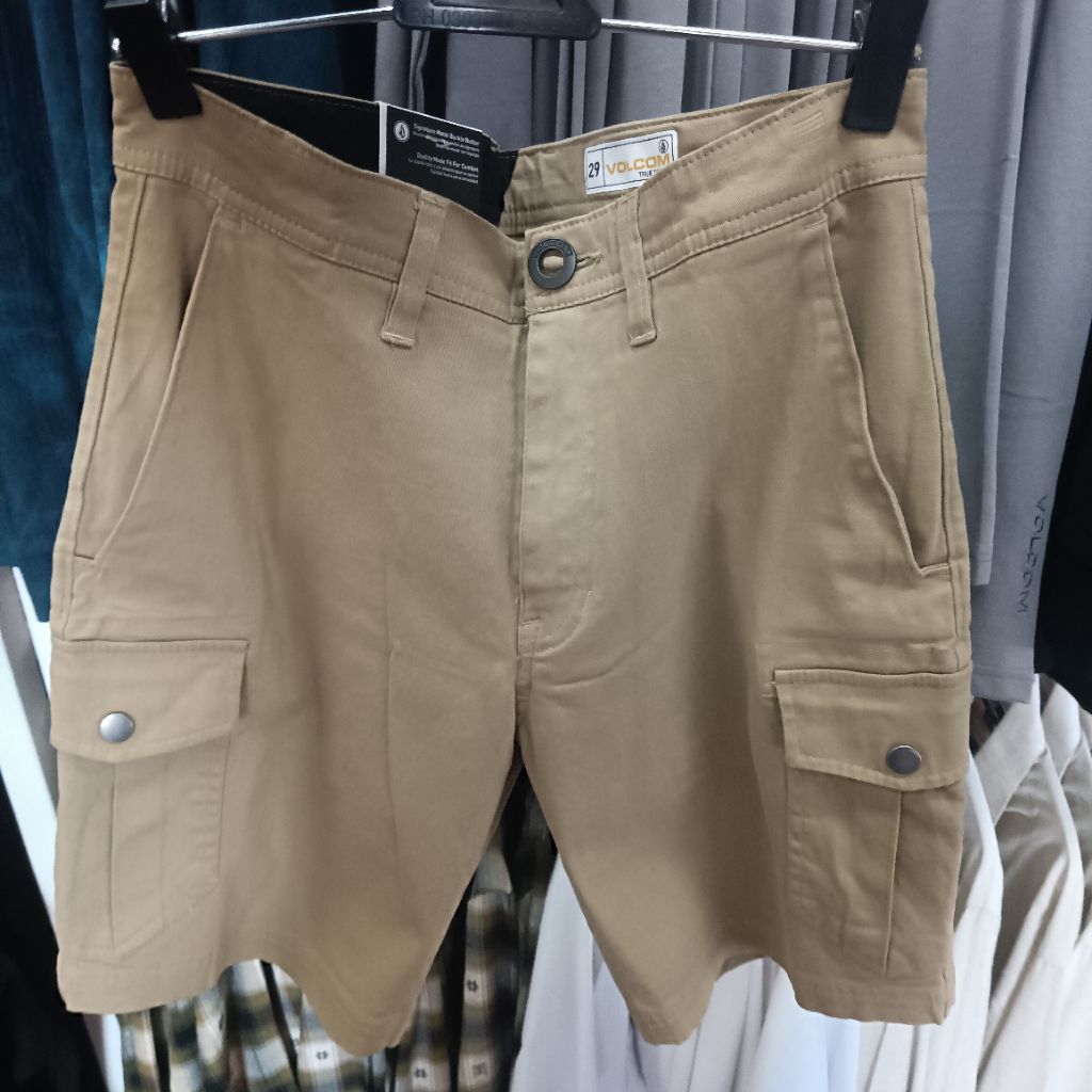 Celana pendek pria Volcom Revel cargo 20" stretch walkshort