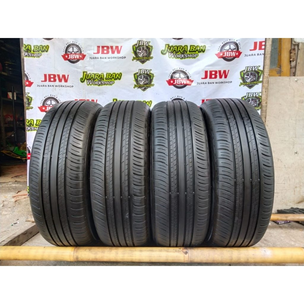 Dunlop Enasave 215/60 R17 Paket 4 pcs