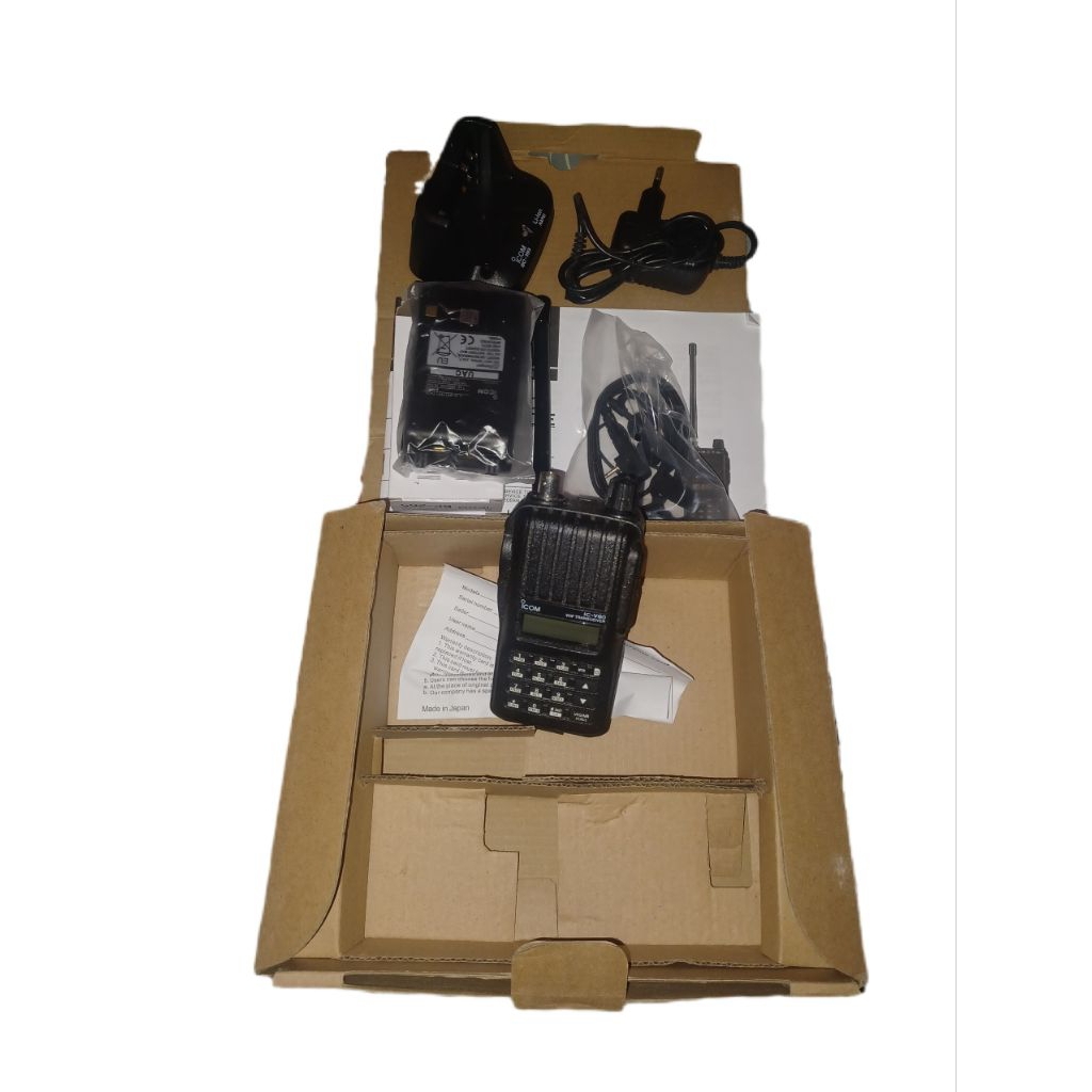 HT ICOM V80 Handy Talky ICOM IC V80 / Walkie Talky ICOM V-80 Lithium 5,5 Watt Jangkauan Jauh