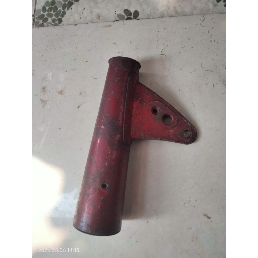 kupingan lampu cb125 original