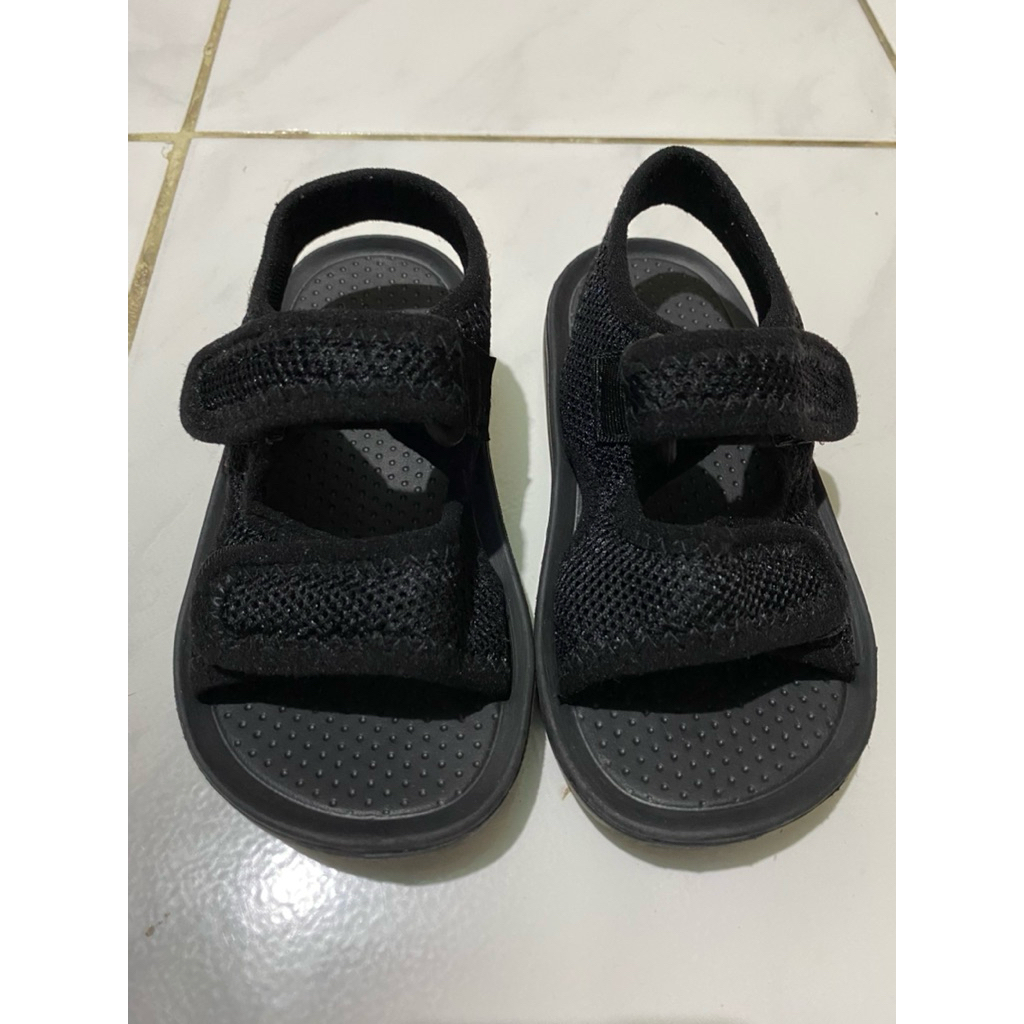 Sepatu Sandal Anak Cheerful Mario Preloved