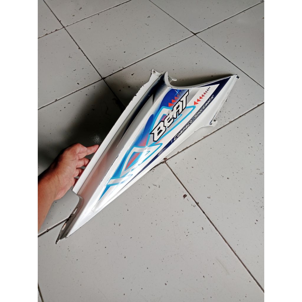 body belakang kanan Beat karbu bekas original