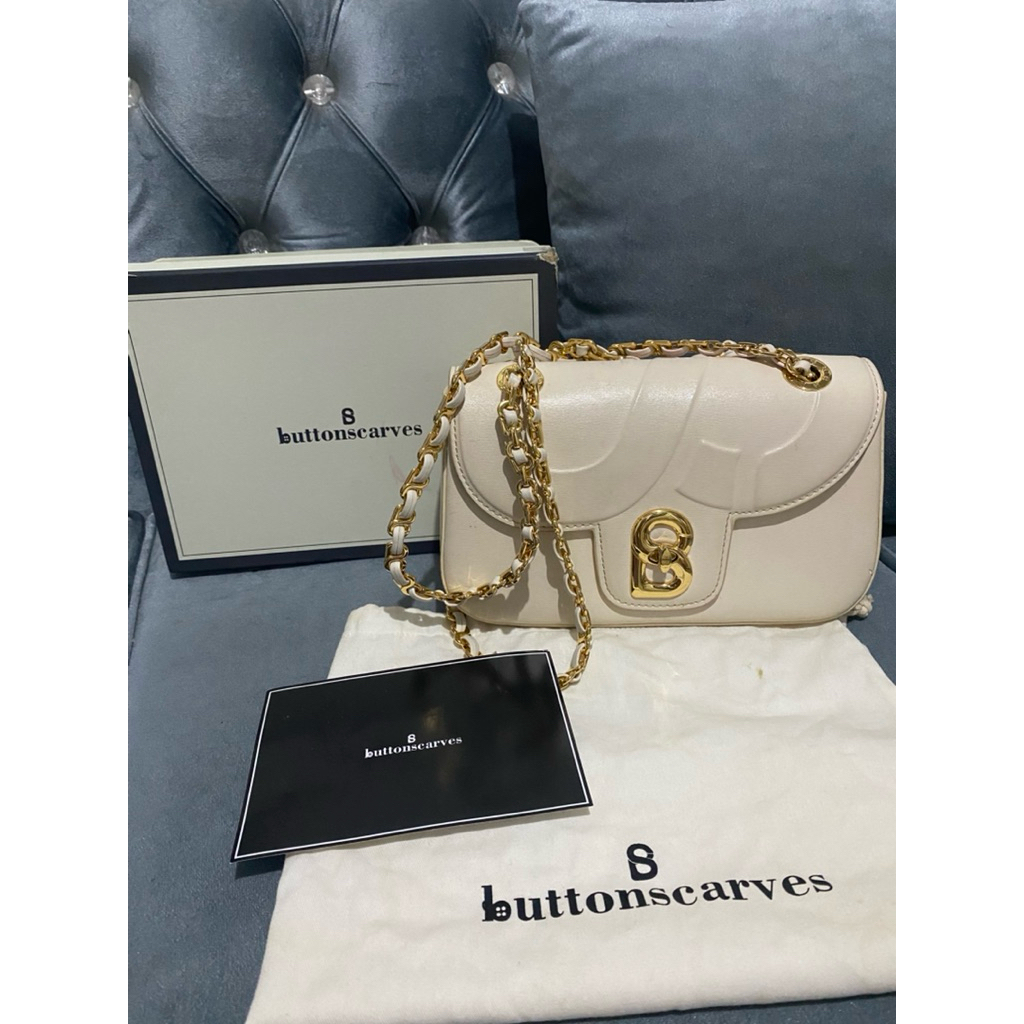 Preloved Buttonscarves Alma Bag Chain Small Pearl Gold Tas Rantai Selempang Original
