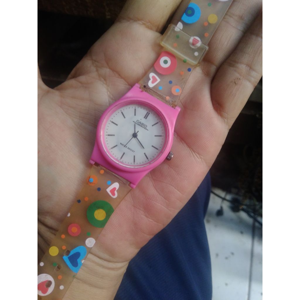 Jam tangan Casio retro vintage
