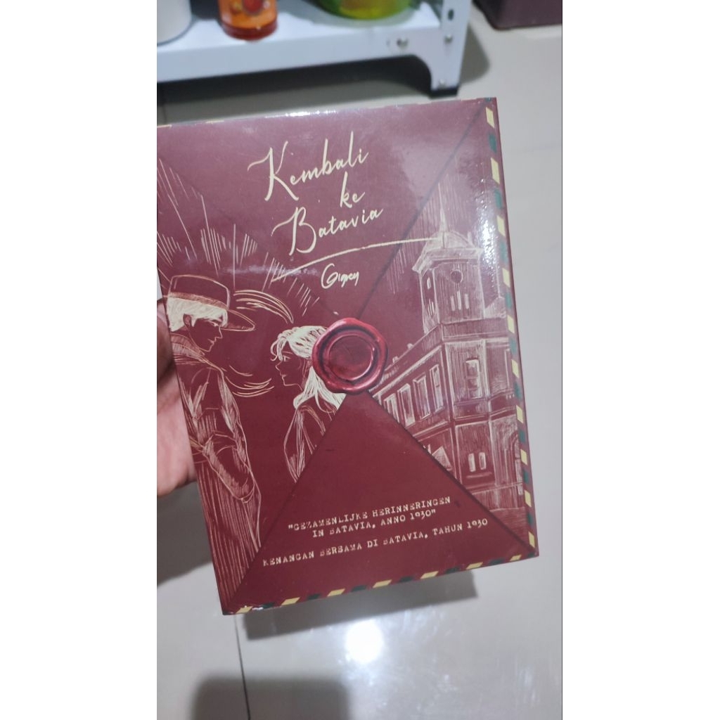 Preloved novel kembali ke Batavia