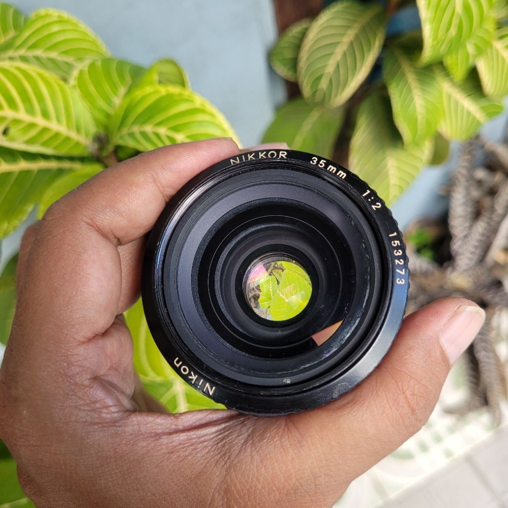 Lensa Manual Nikkor AI 35mm F2 not Zeiss Takumar Helios