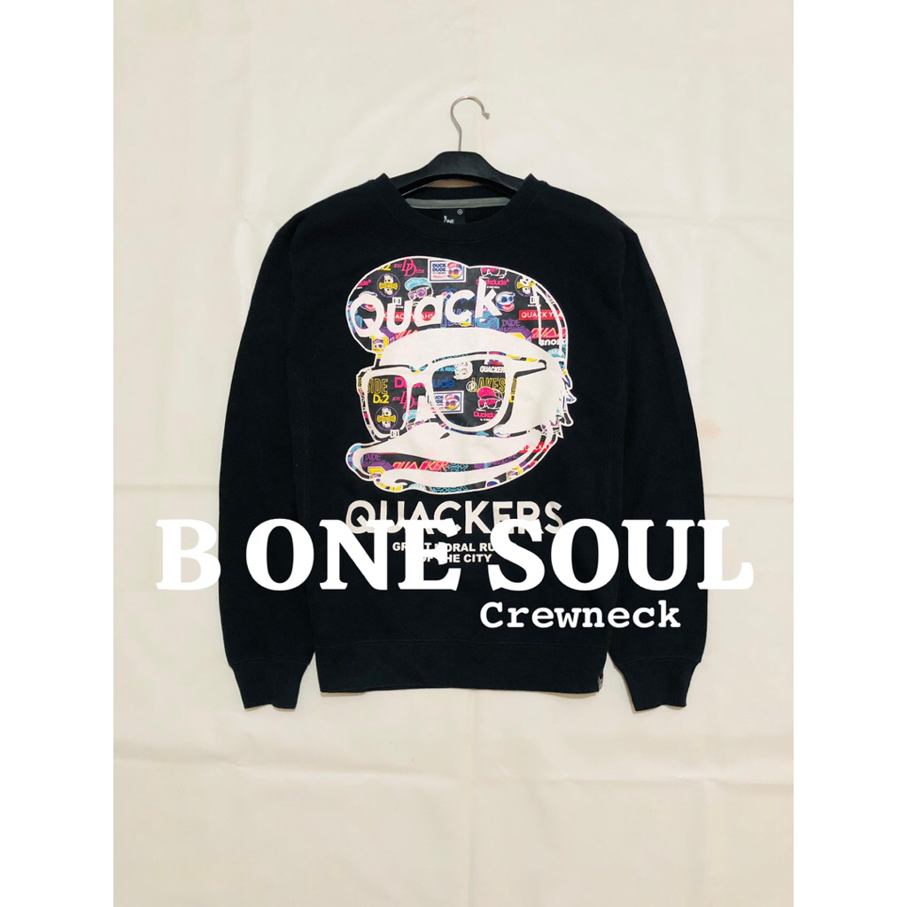 Crewneck B ONE SOUL keren papan atas bahan sedikit tebal warna pekat second preloved