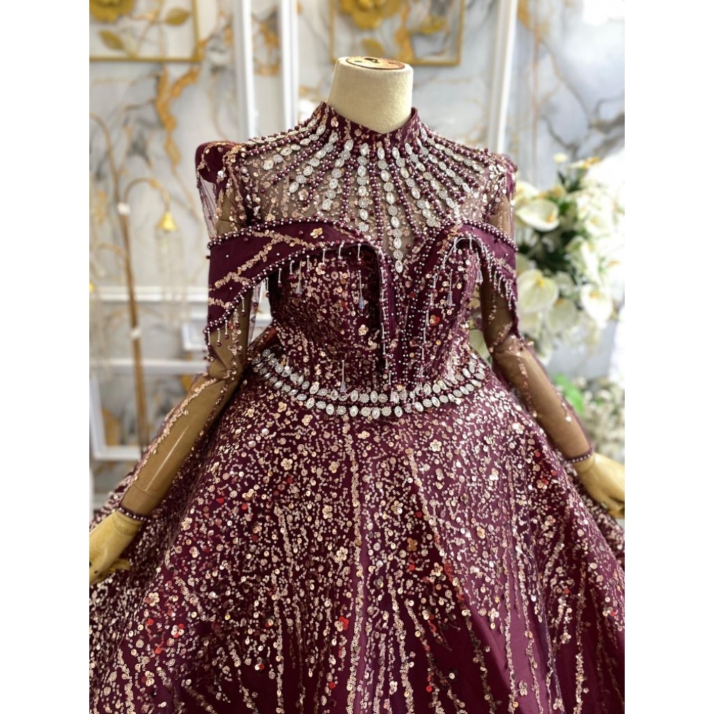 Gaun pengantin/Ball gown merah marun gold