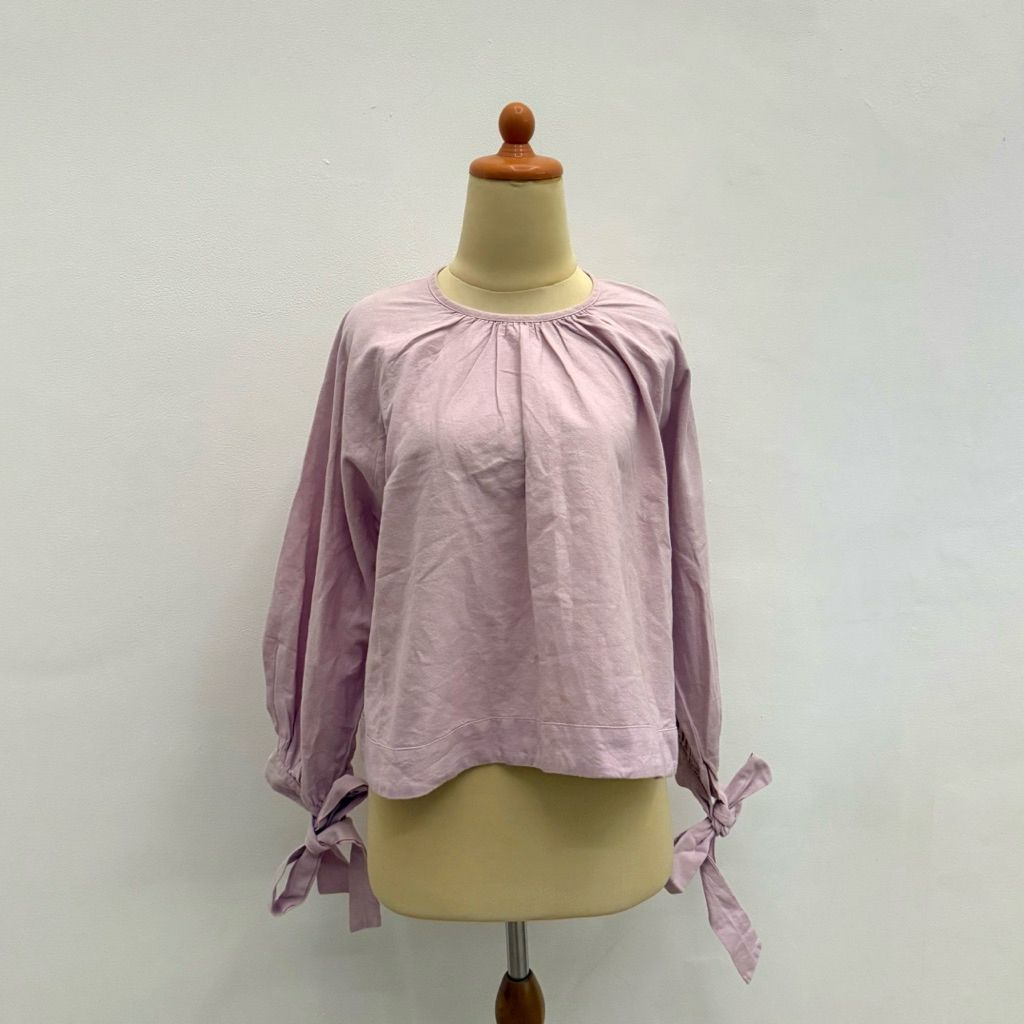 PRELOVED Array Light Pink Basic Long Sleeve Blouse Top Casual Fashion Wanita