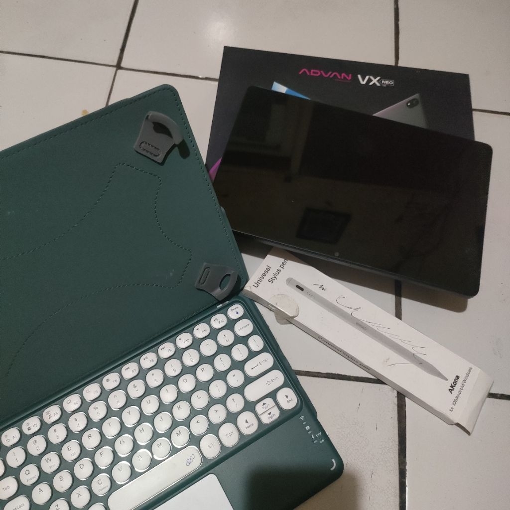 ADVAN Tab VX Neo Second full Set no minus + case + keyboard + stylus pen