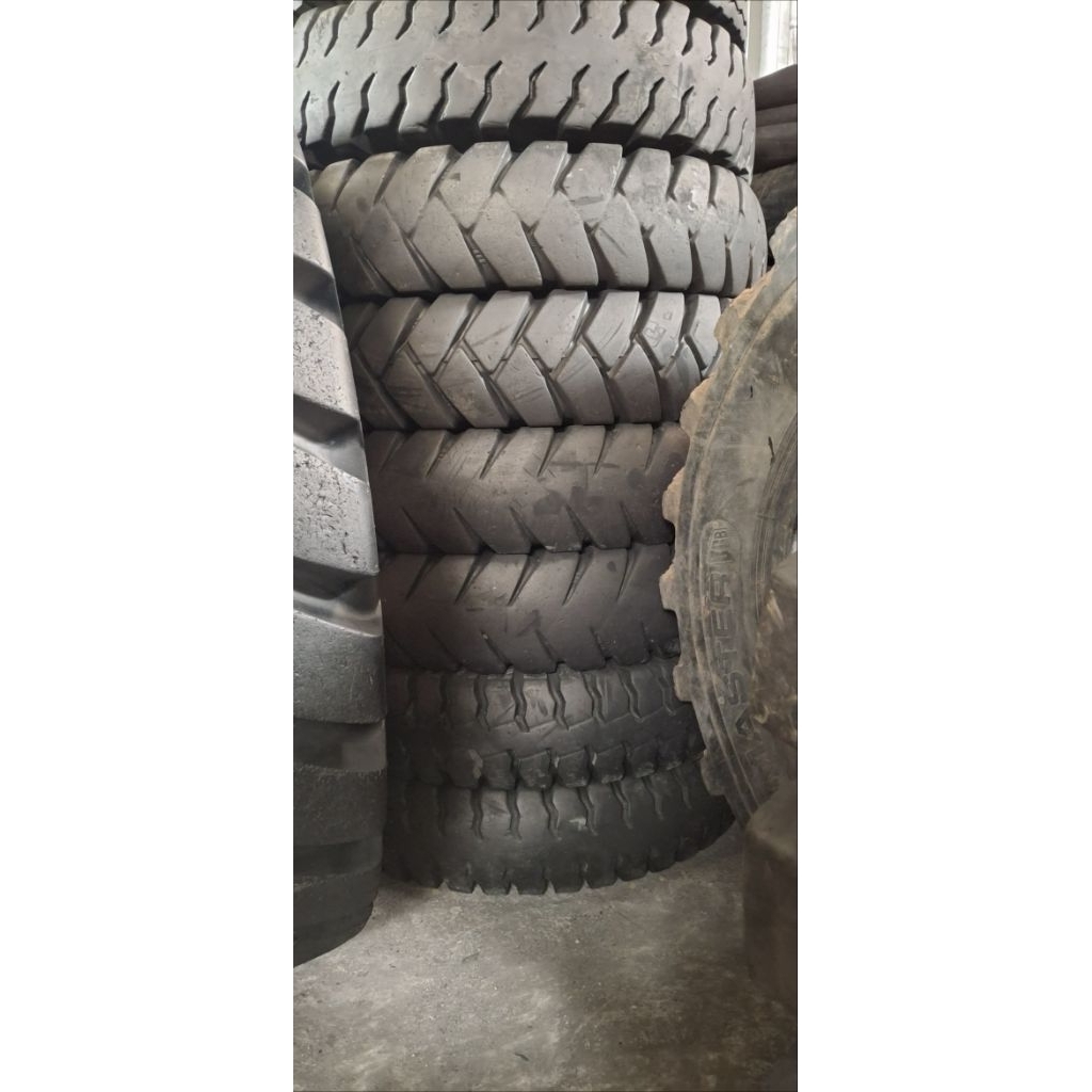 ban truck 11.00-20 bekas