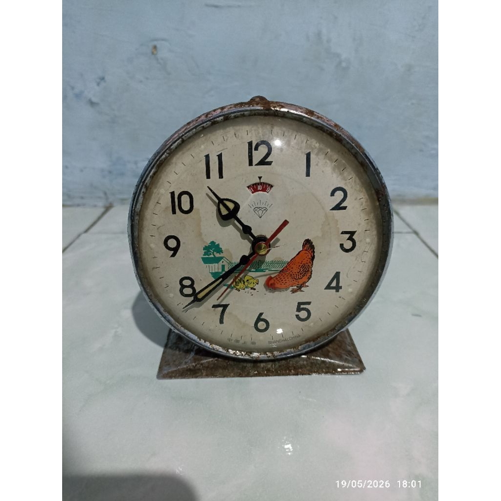 jam weker ayam jadul