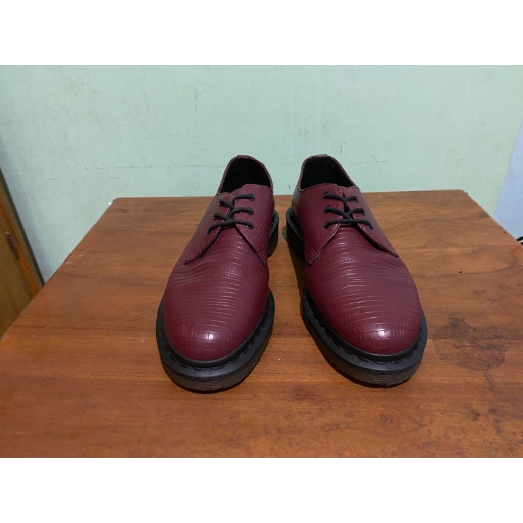 dr martens 1461 red