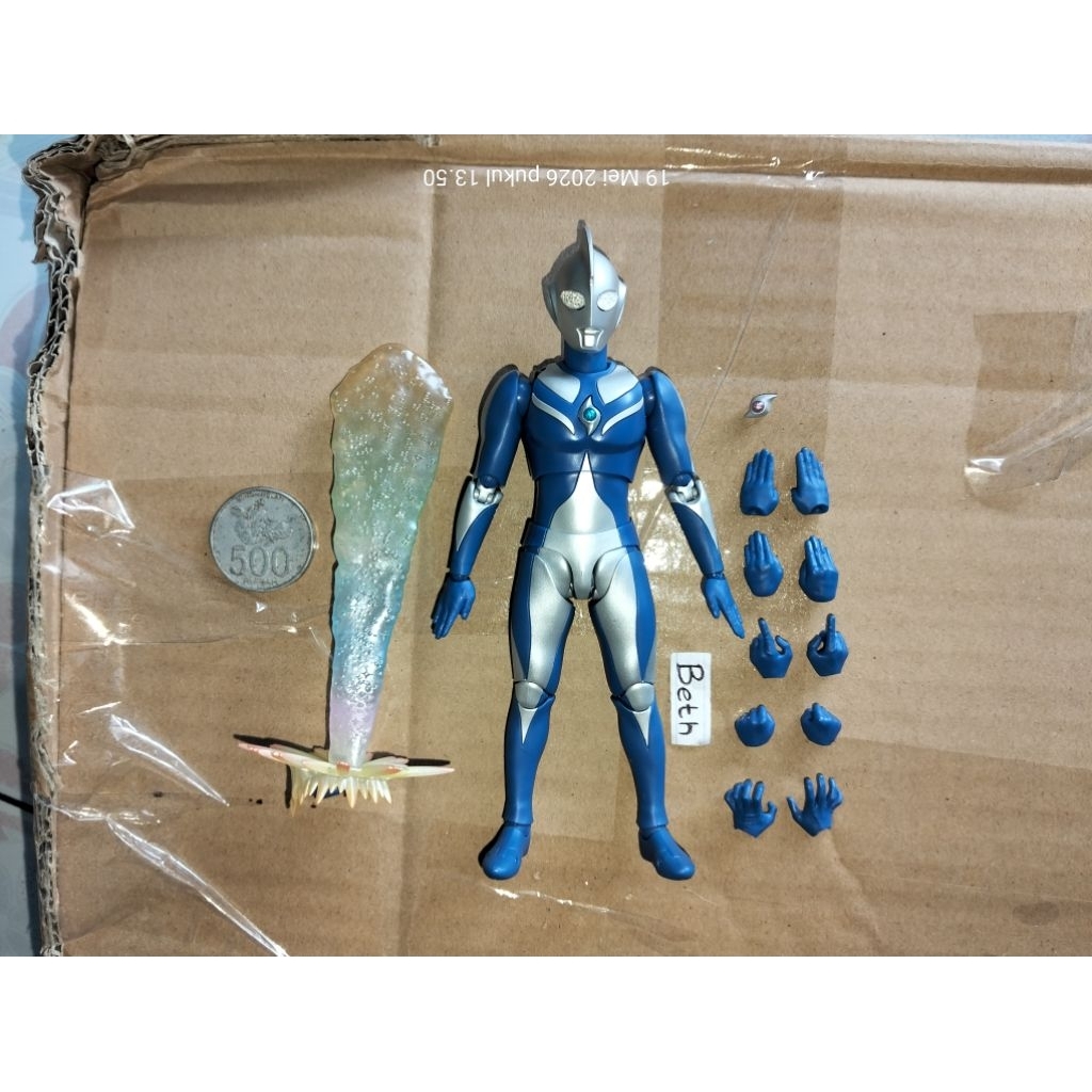 SHF Ultraman Cosmos Luna Mode Ori Bandai Shfiguarts