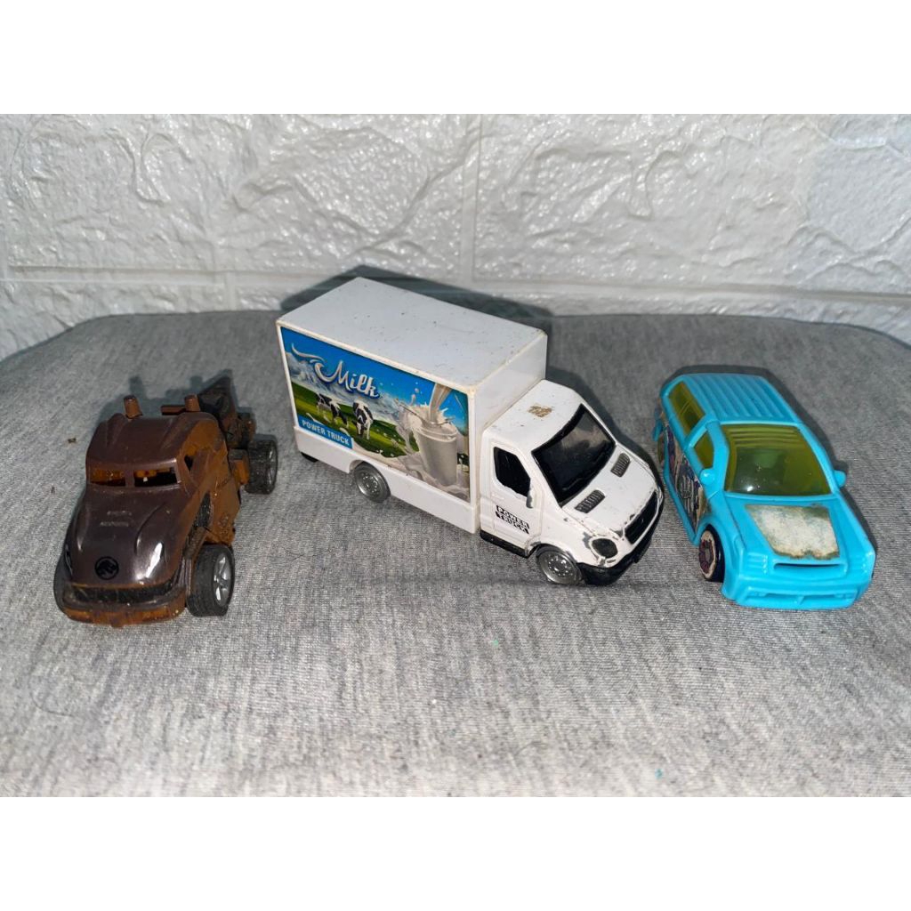 Mainan Mobil-Mobilan Truck, Box Susu, Hotwheels