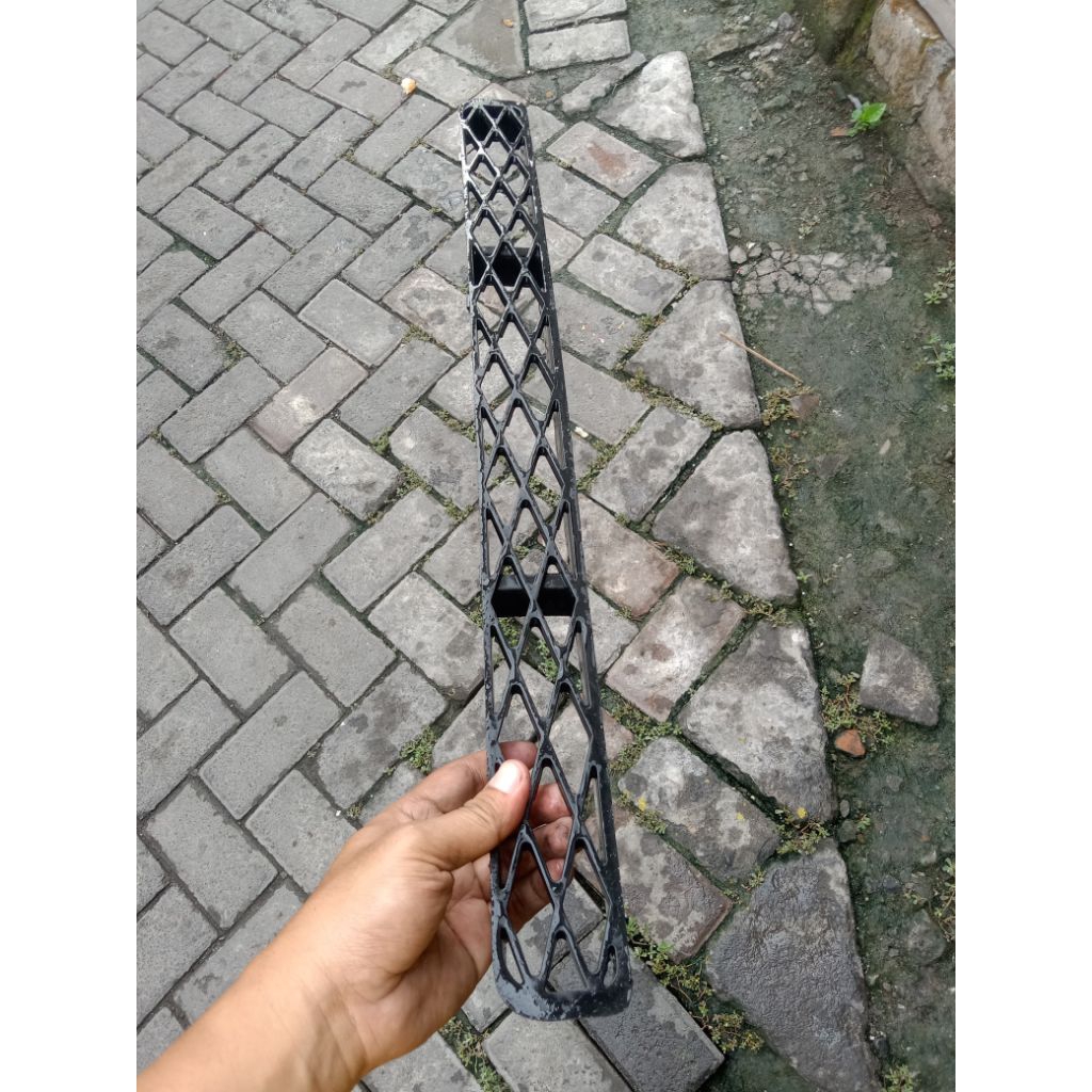 grill bumper depan Avanza VVT-i 2008-2010