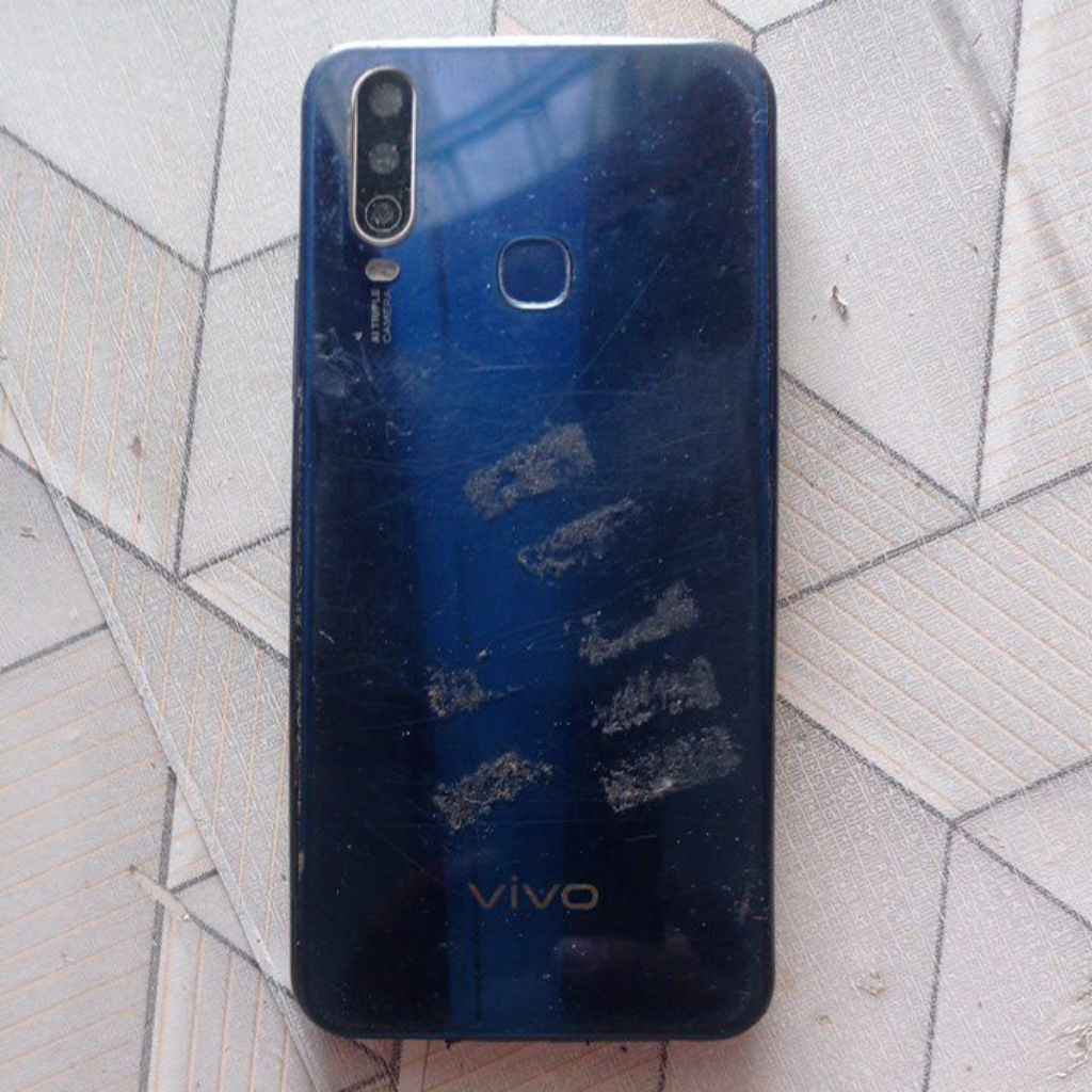 LCD VIVO Y12 BEKAS