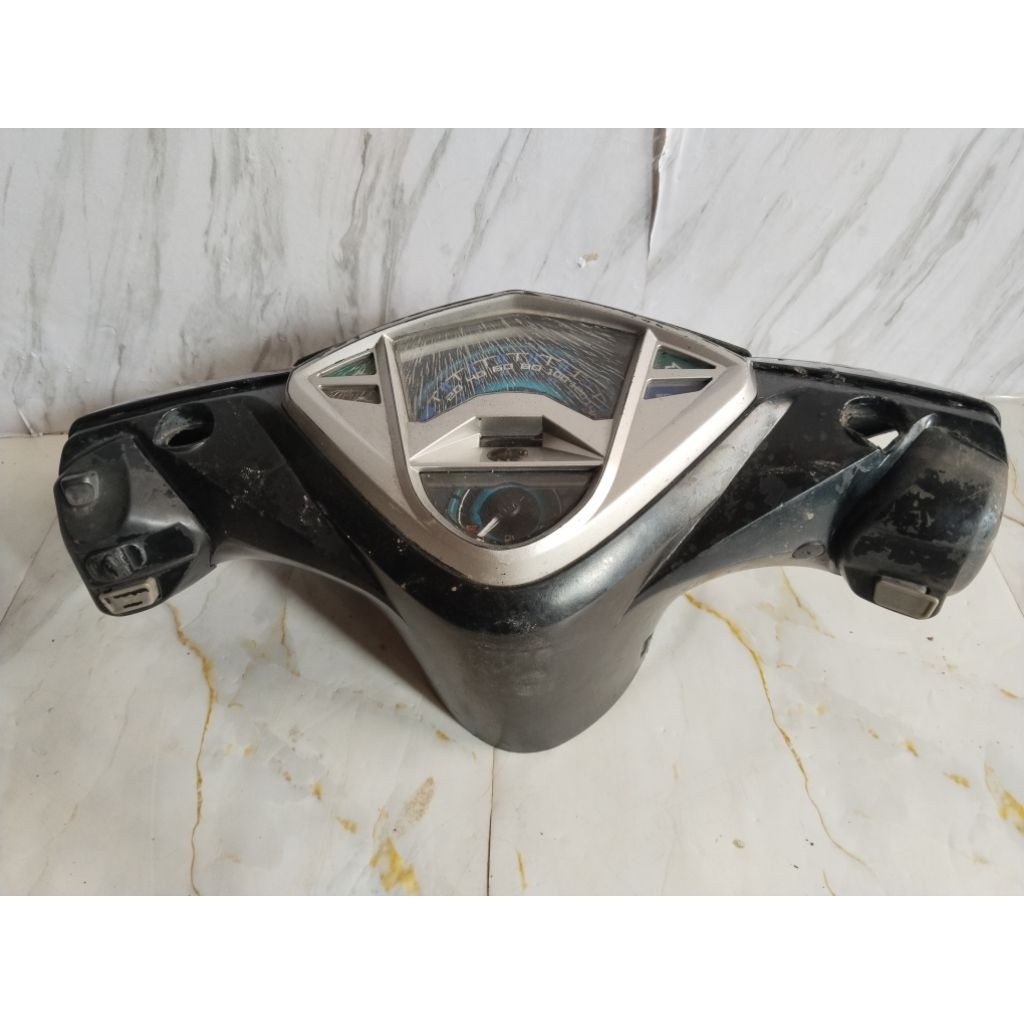 satu set speedometer dan batok depan belakang yamaha xeon karbu ori copotan motor