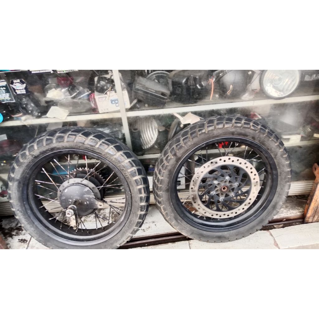 velg lebar yamaha Scorpio 17 350 250 full set velg Scorpio lebar velg yamaha lebar byson Scorpio vix