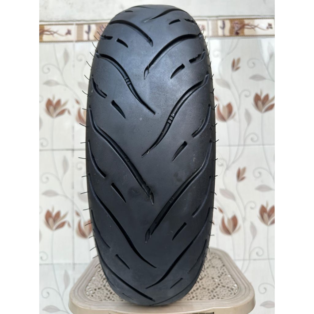 Ban uk 150/60 -17 mrf revz kondisi joss . pnp ninja 250 r25 cbr 250 mt25