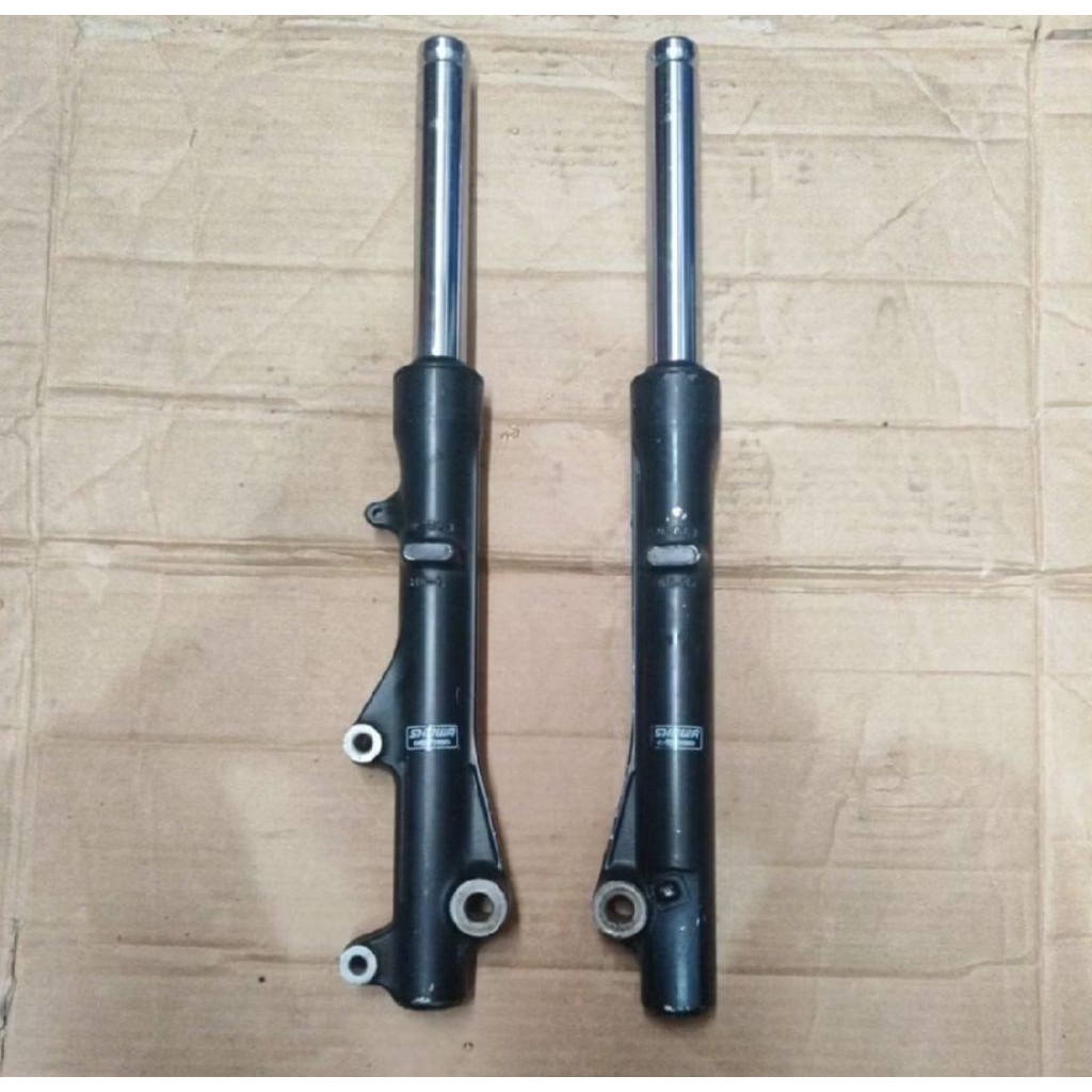 SHOCK DEPAN 1SET BEAT LED GENIO SCOOPY 2020 PNP BEAT FI VARIO 125 OLD SEKEN ORIGINAL COPOTAN