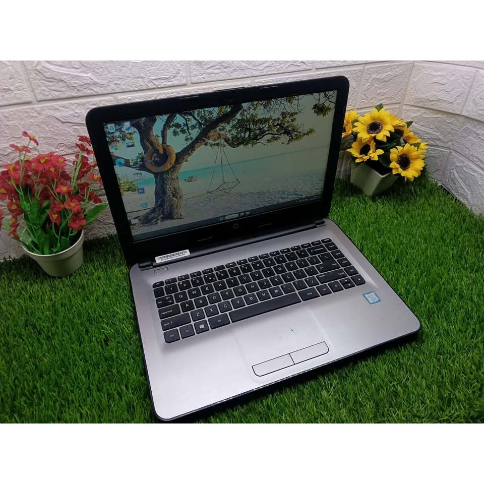 laptop HP 14 Intel i5-7200U Ram 8GB SSD 128GB + HDD 1TB mantap