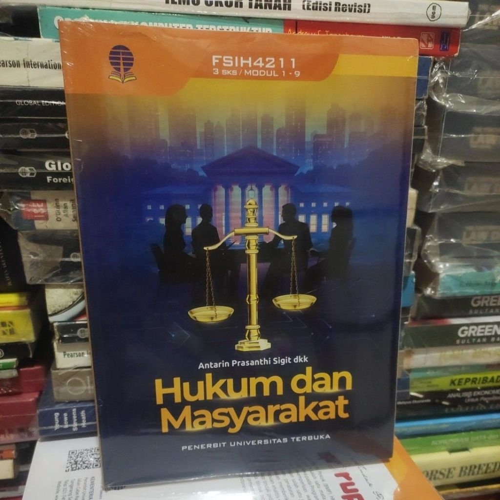 hukum dan masyarakat