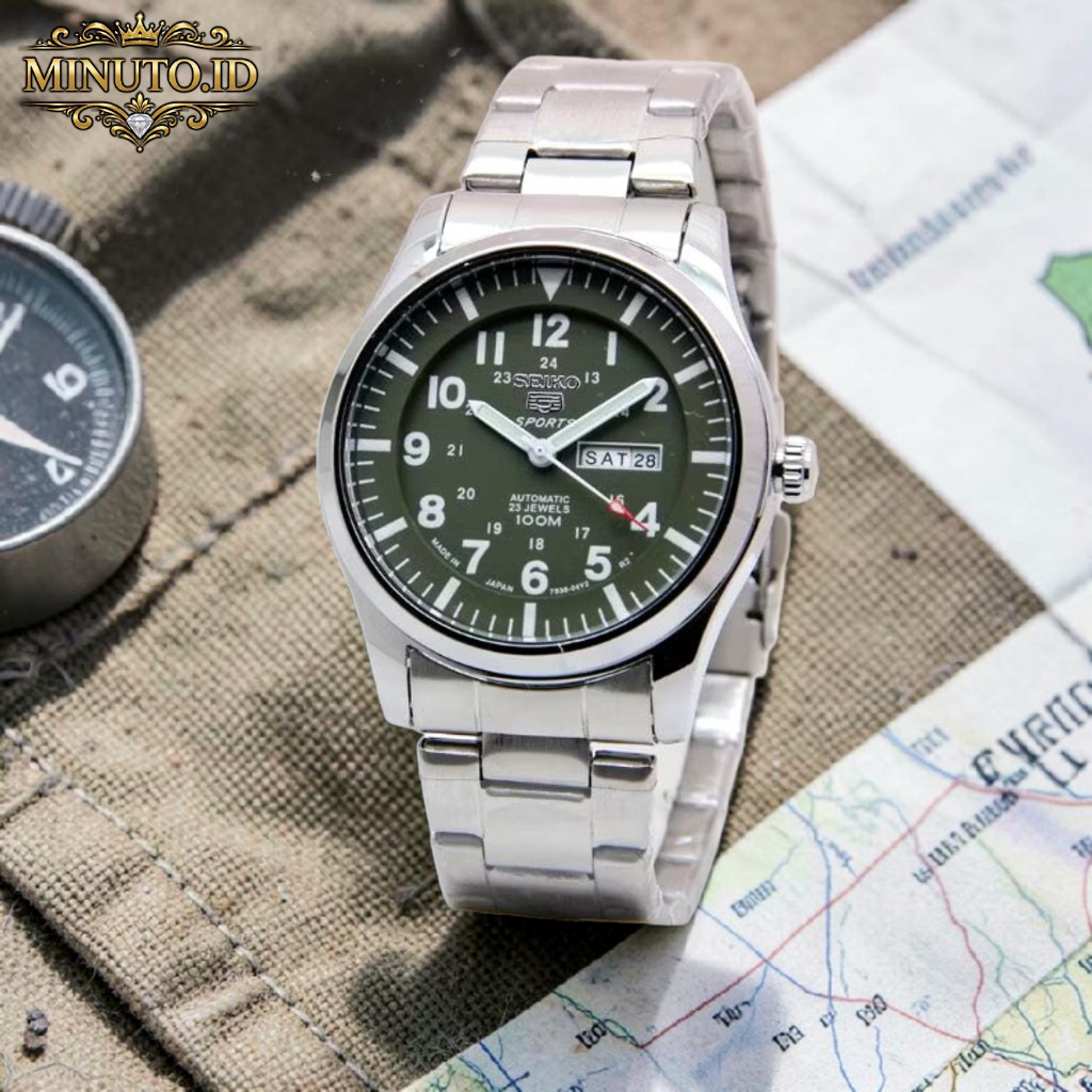 Jam Tangan Pria Seiko 5 Sports Military Tanggal Hari Stainless Steel Quartz Analog