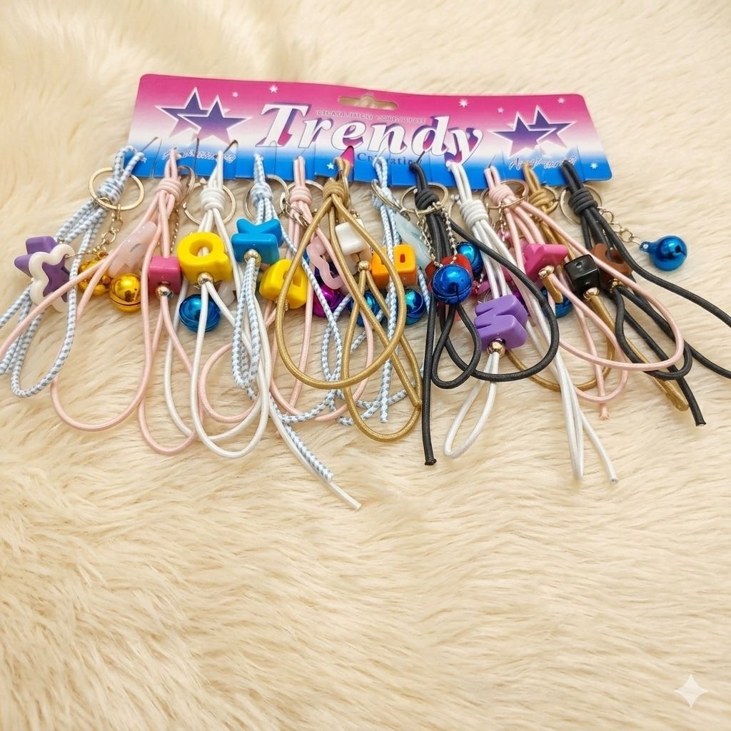 12PCS RANDOM WARNA/BAG CHARM KRINCING ABjad [BAG CHARM KARET STRING ELASTIS]GANTUNGAN TAS LAPTOP/TAS