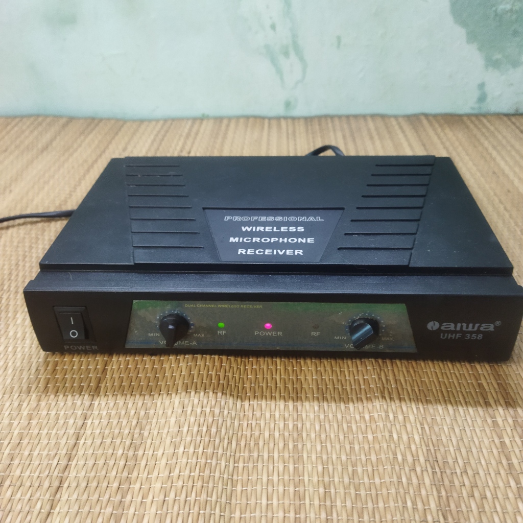 Microphone Wireless AIWA UHF 358