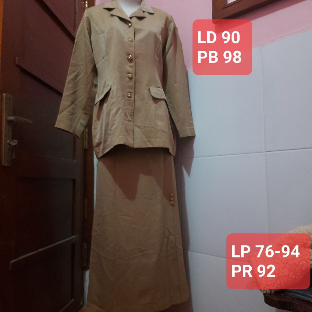 Seragam Kerja PNS Wanita Preloved